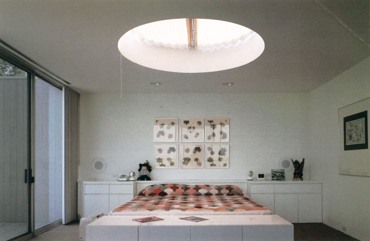 Archillect ID 400558