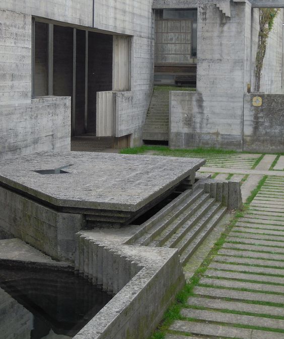 Archillect ID 400565