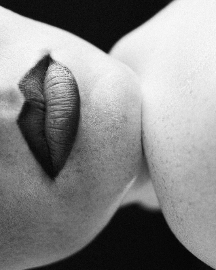 Archillect ID 400605