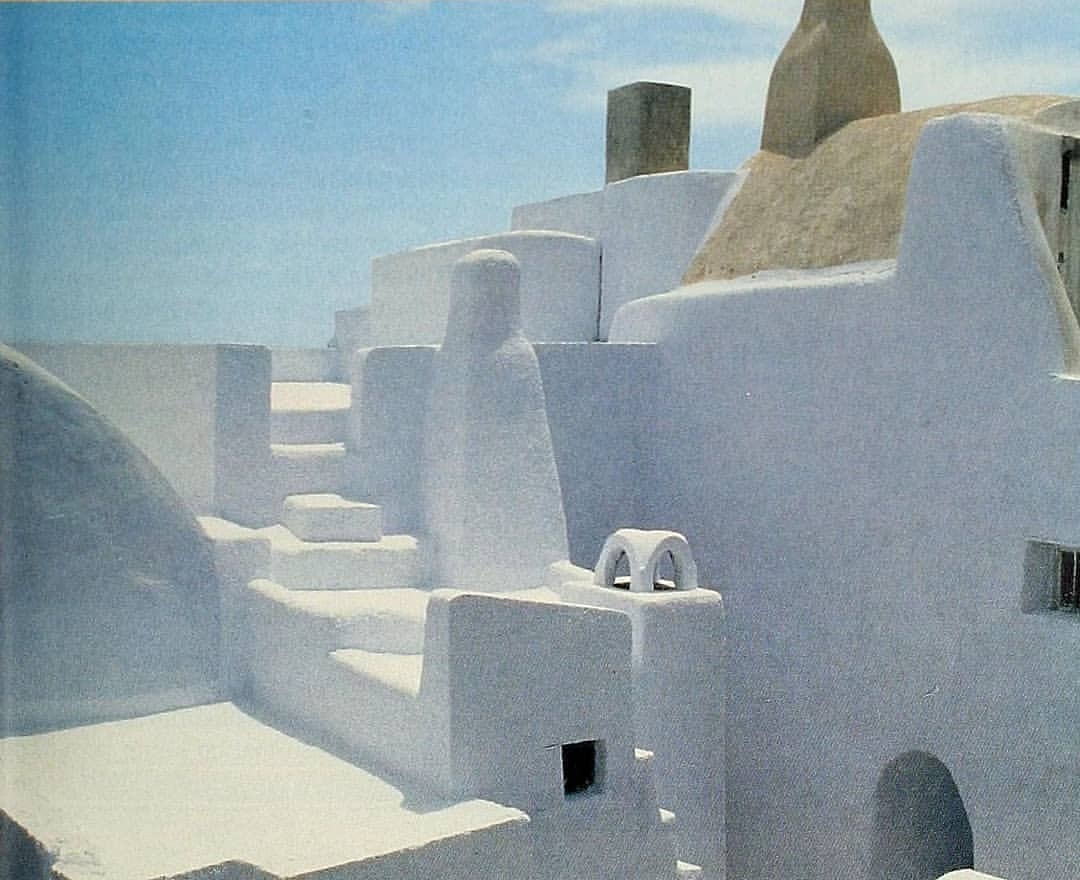 Archillect ID 400619