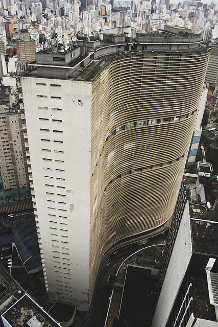 Archillect ID 400625