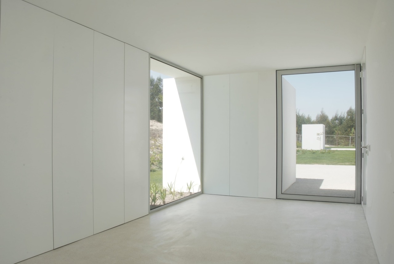 Archillect ID 400689