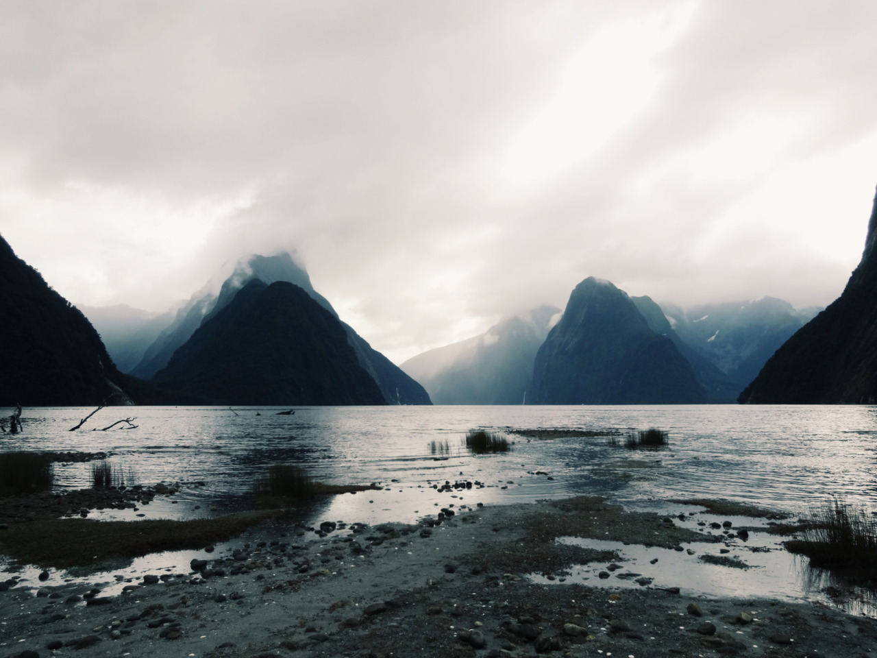 Archillect ID 400692