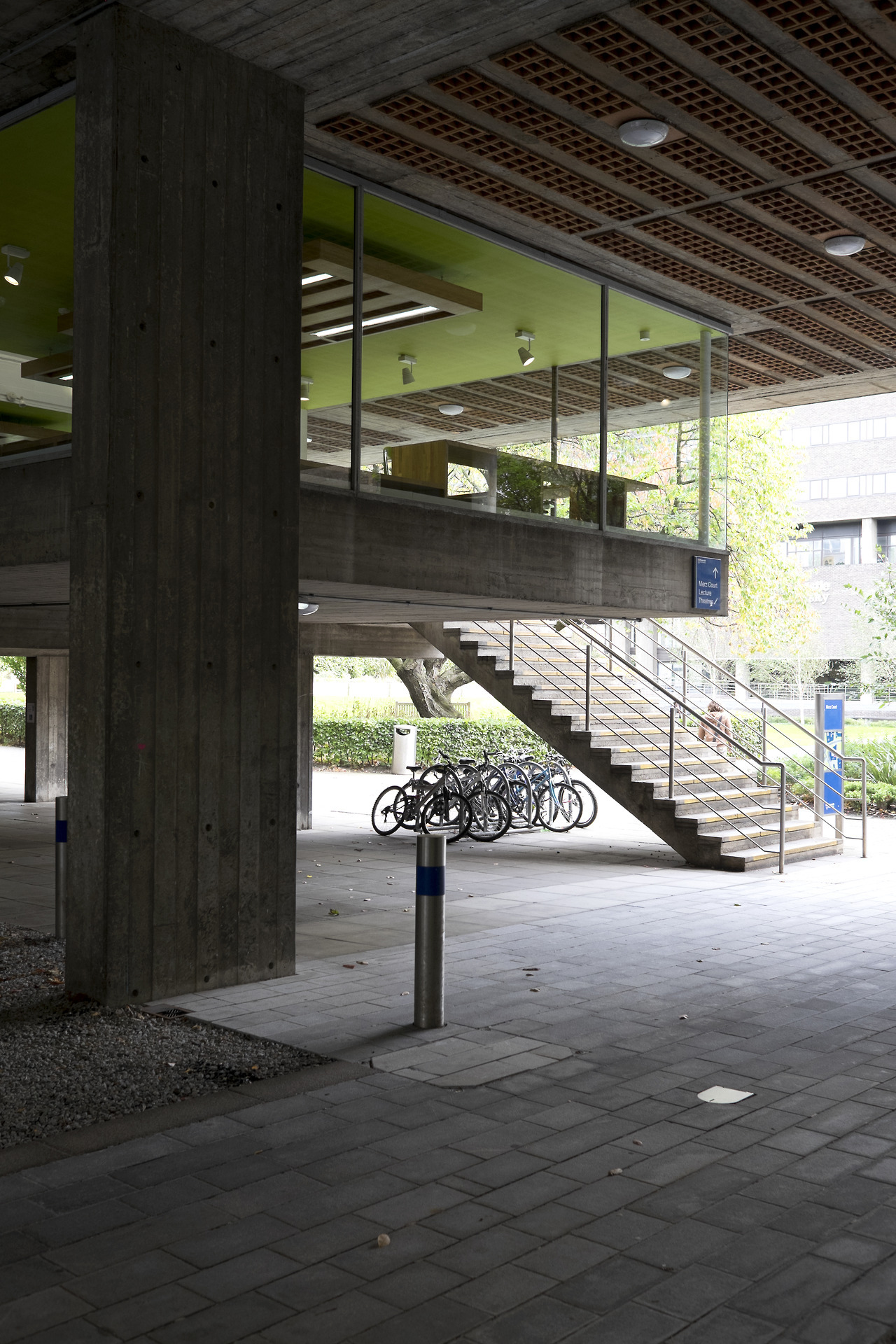 Archillect ID 400823