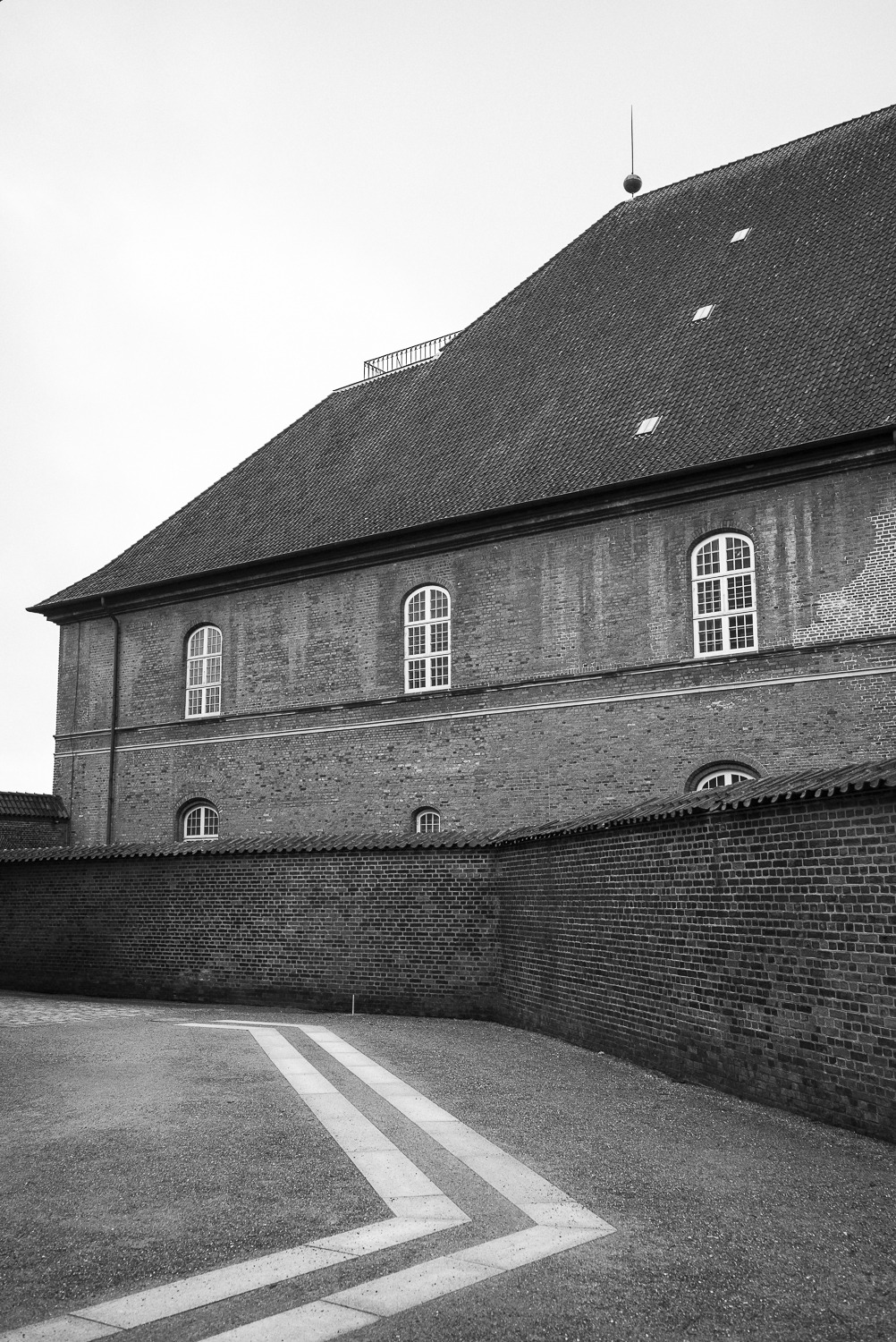 Archillect ID 400830