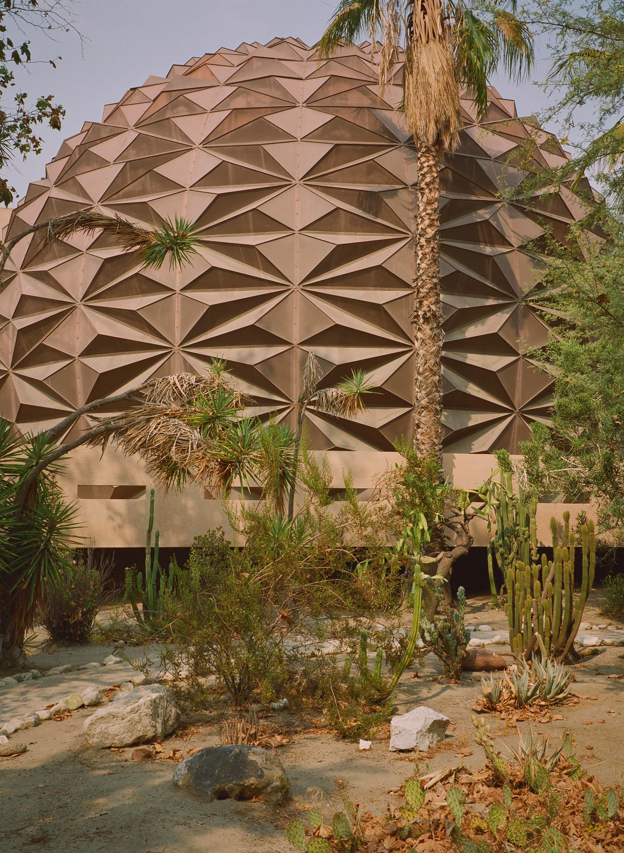 Archillect ID 400928