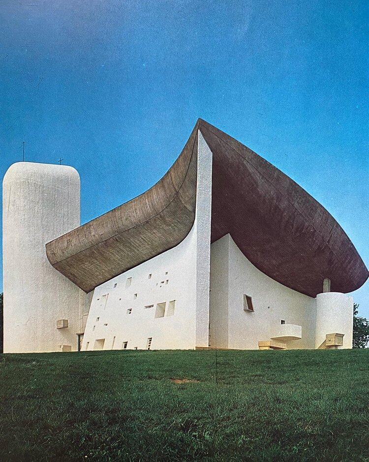 Archillect ID 400962