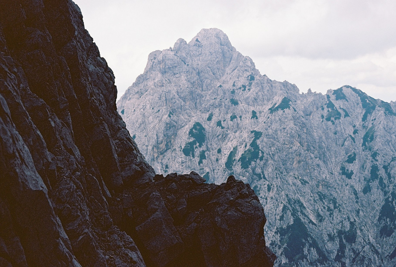 Archillect ID 400965