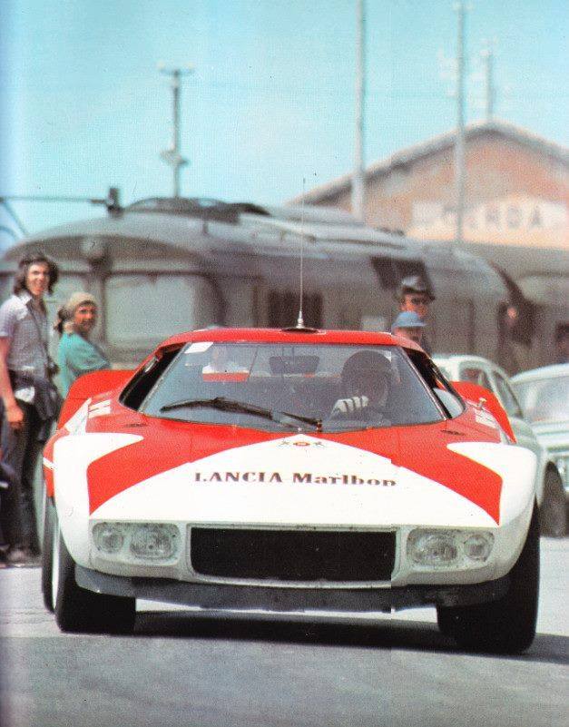 Archillect ID 401048