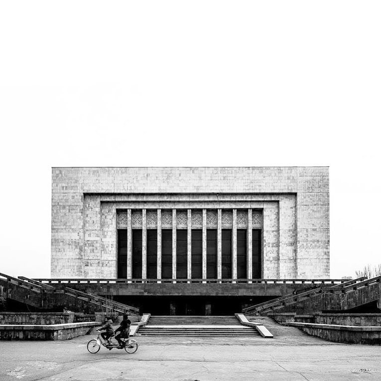 Archillect ID 401081