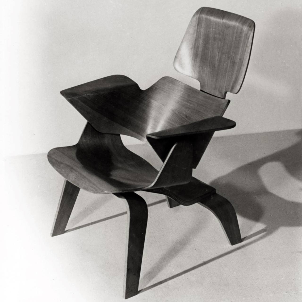 Archillect ID 401105