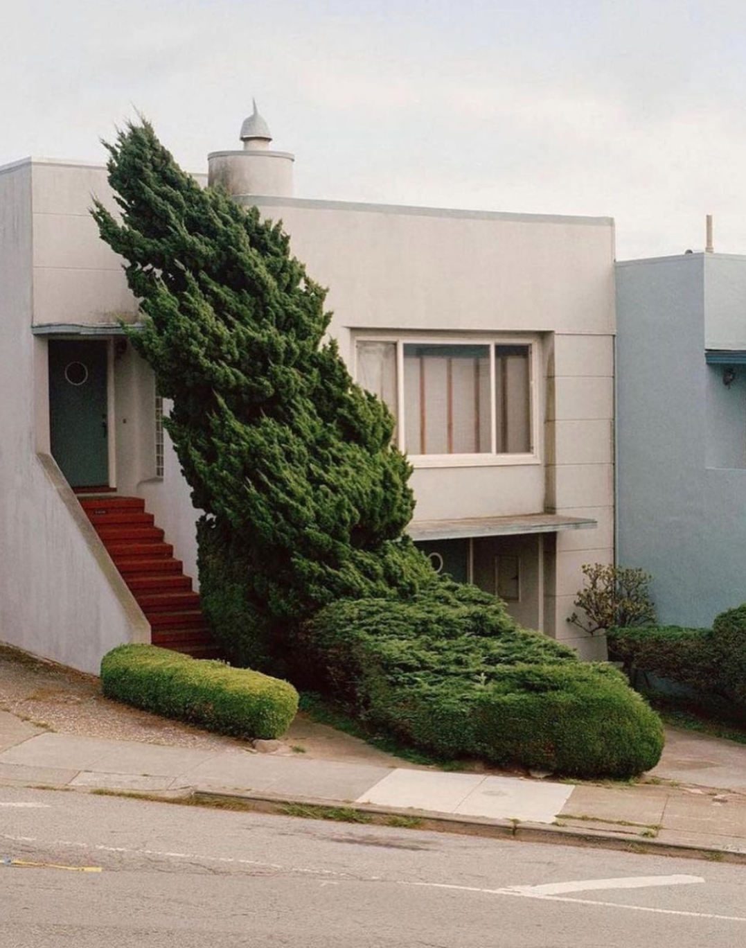 Archillect ID 401233