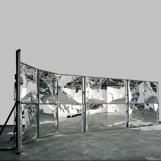 Archillect ID 401382