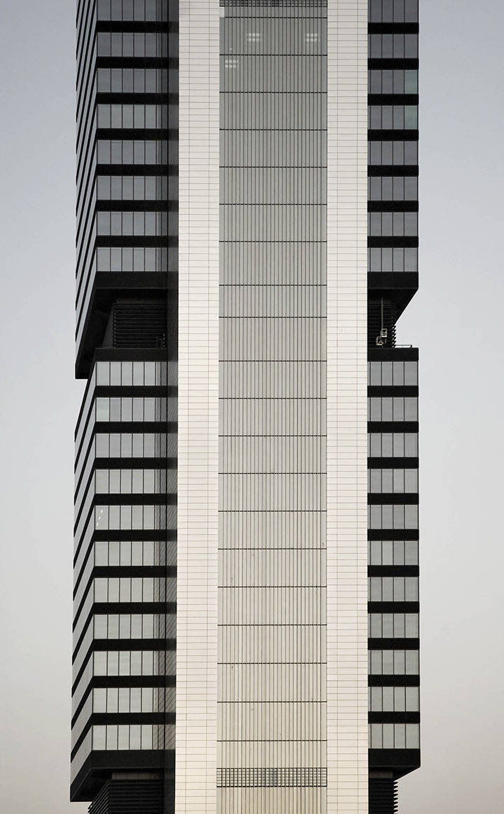 Archillect ID 401733