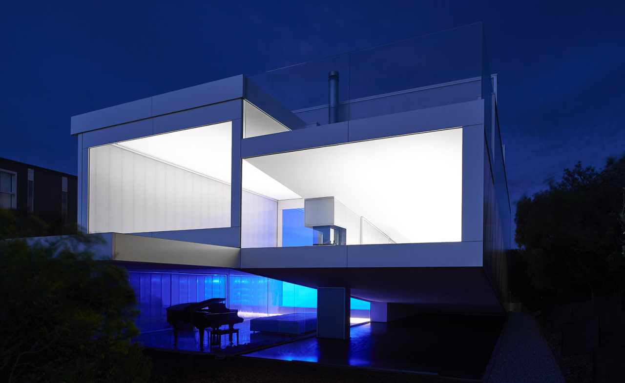 Archillect ID 401748