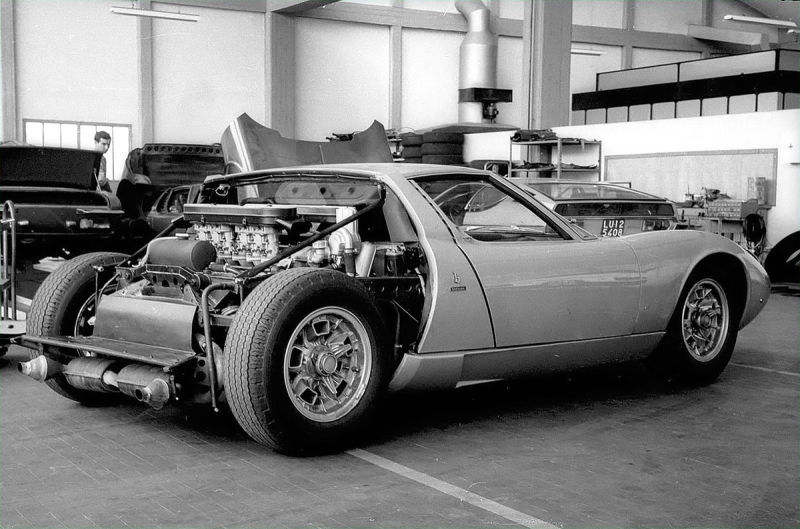 Archillect ID 401751