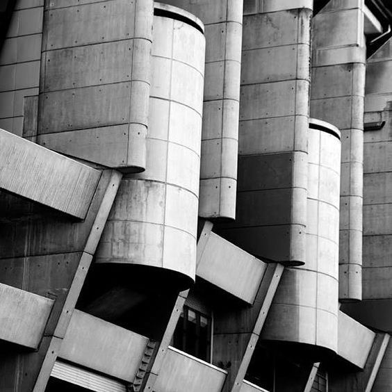 Archillect ID 401758