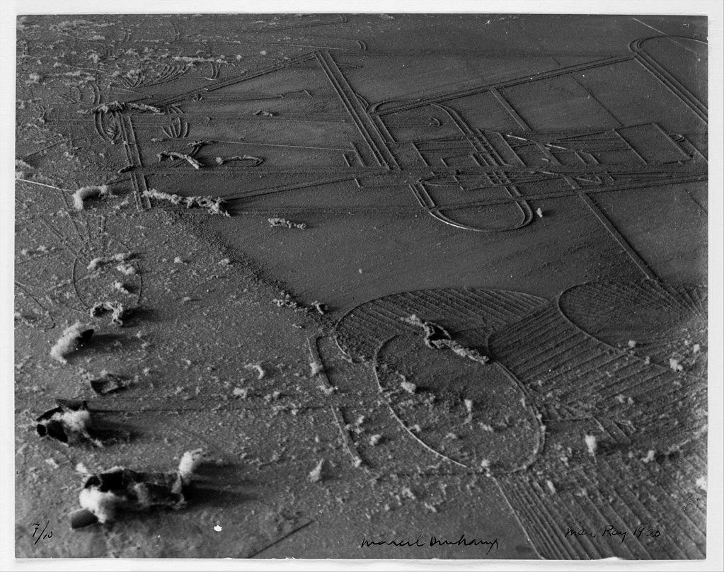 Archillect ID 401772