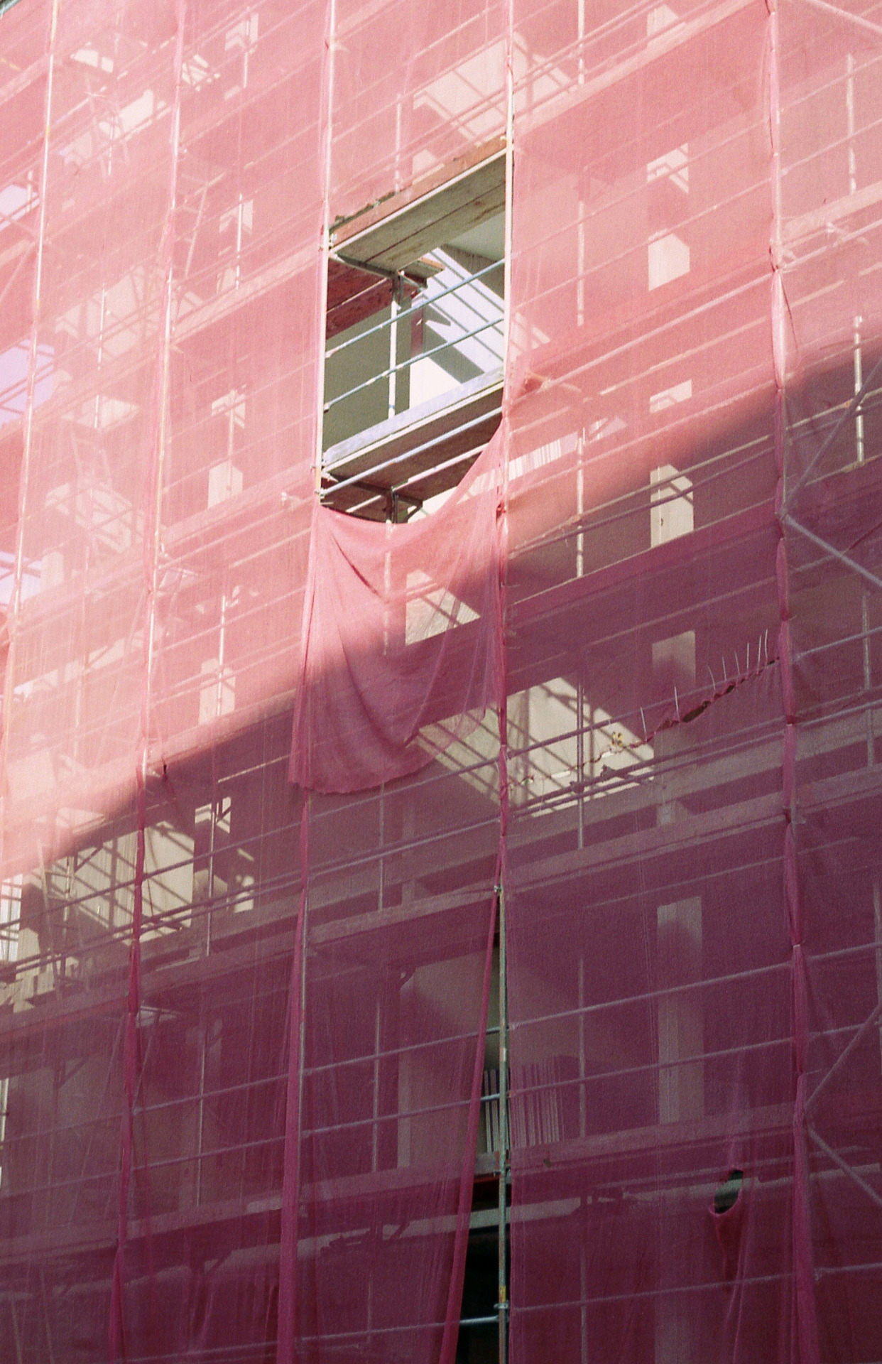 Archillect ID 401837