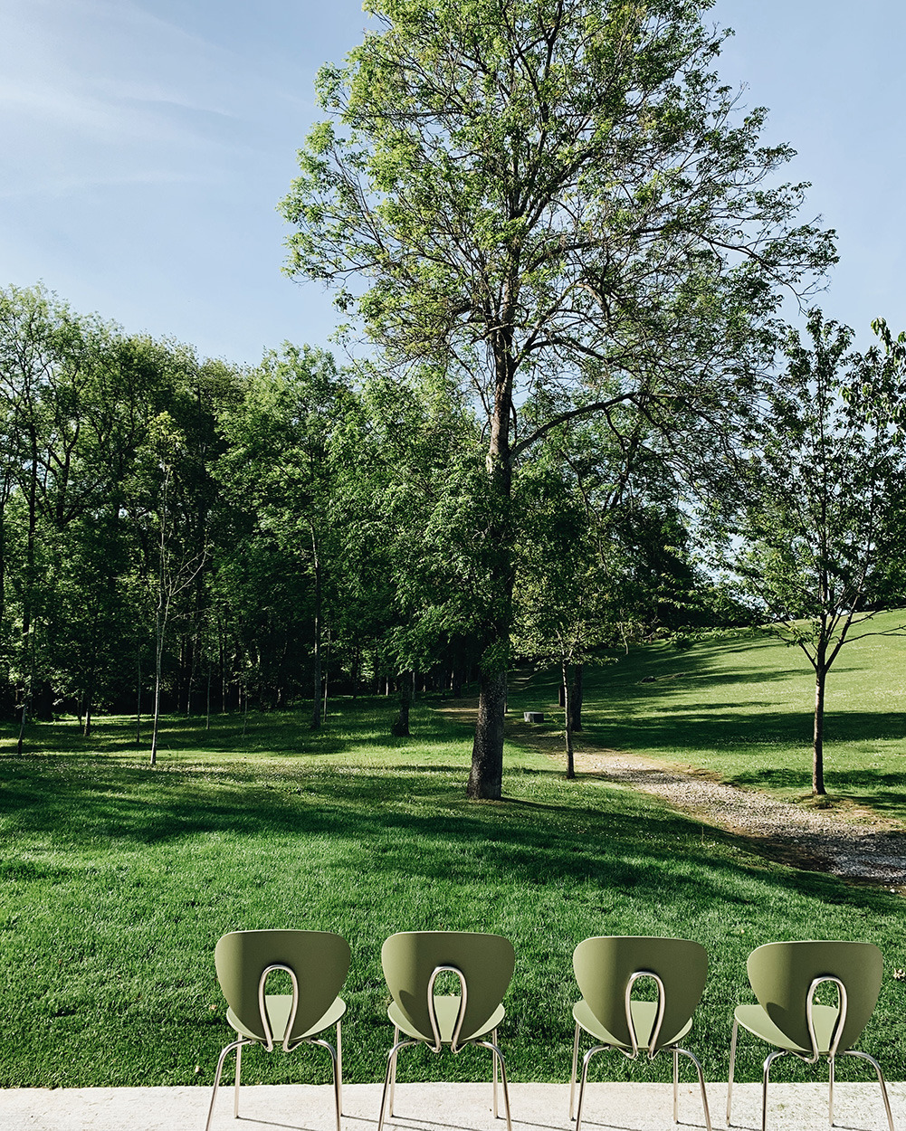 Archillect ID 401842