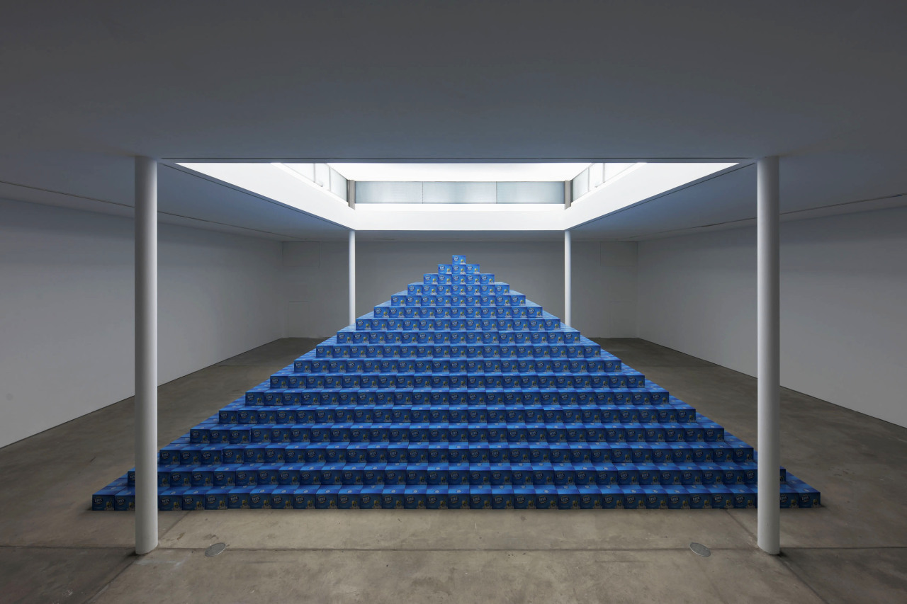 Archillect ID 401890