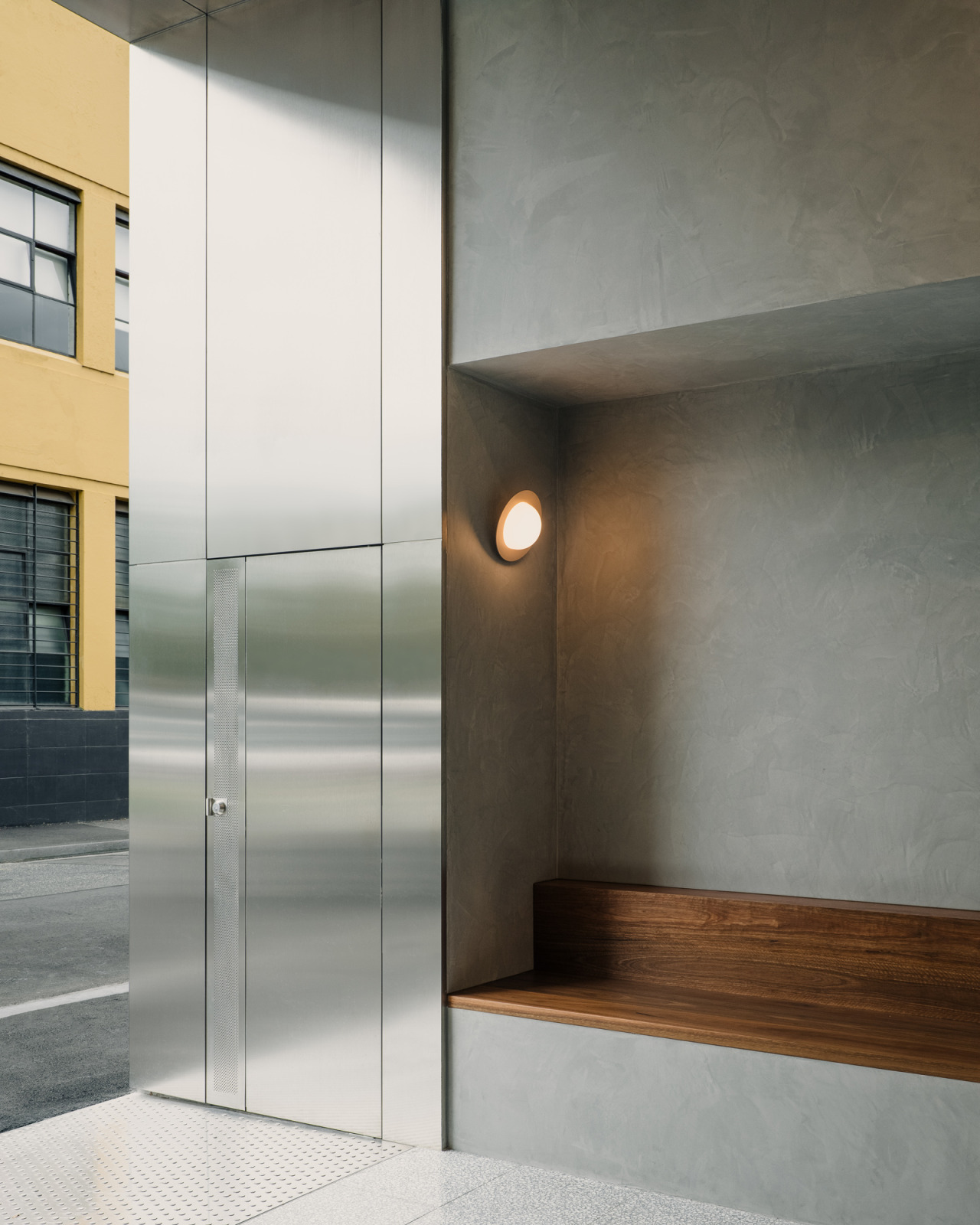 Archillect ID 402032