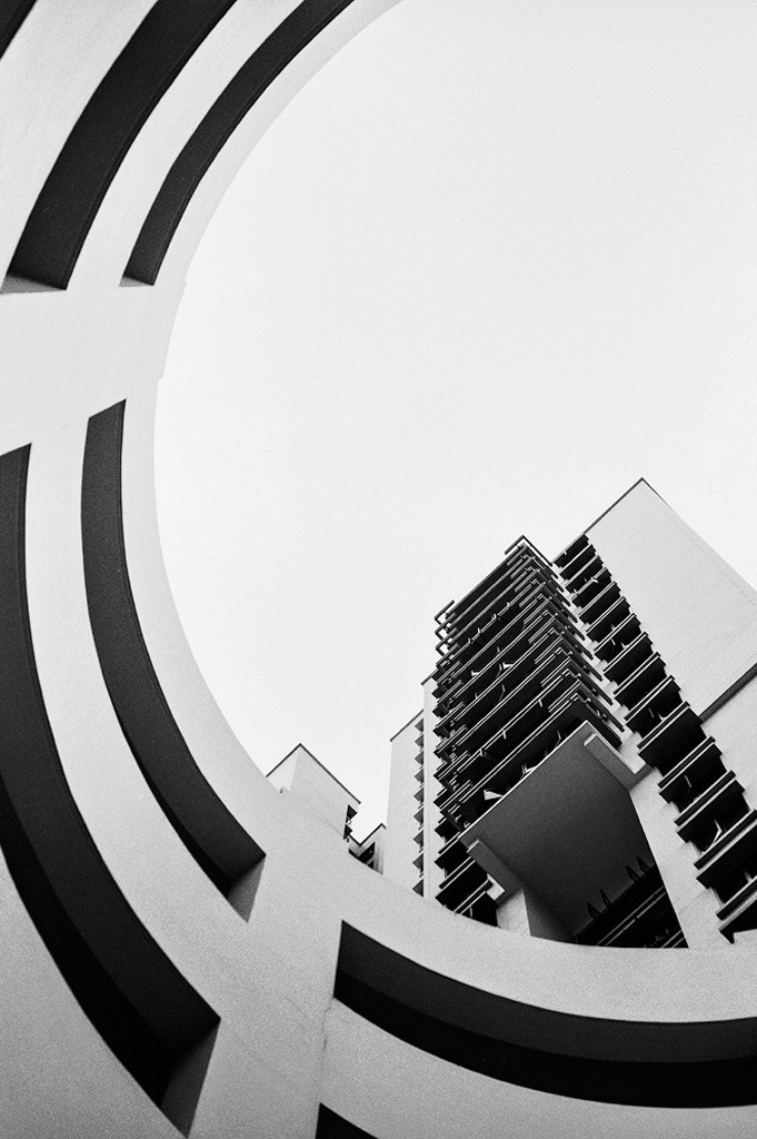 Archillect ID 402043