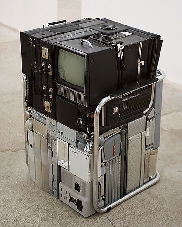 Archillect ID 402086