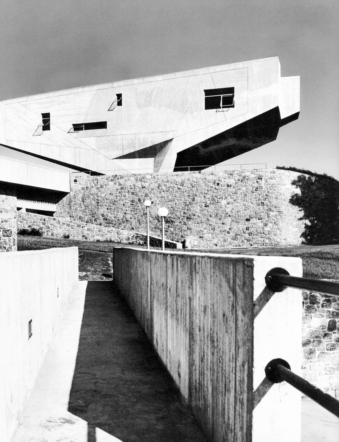 Archillect ID 402140