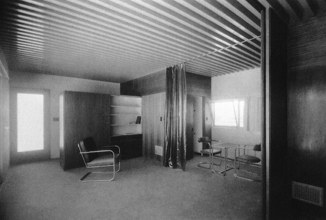 Archillect ID 402184