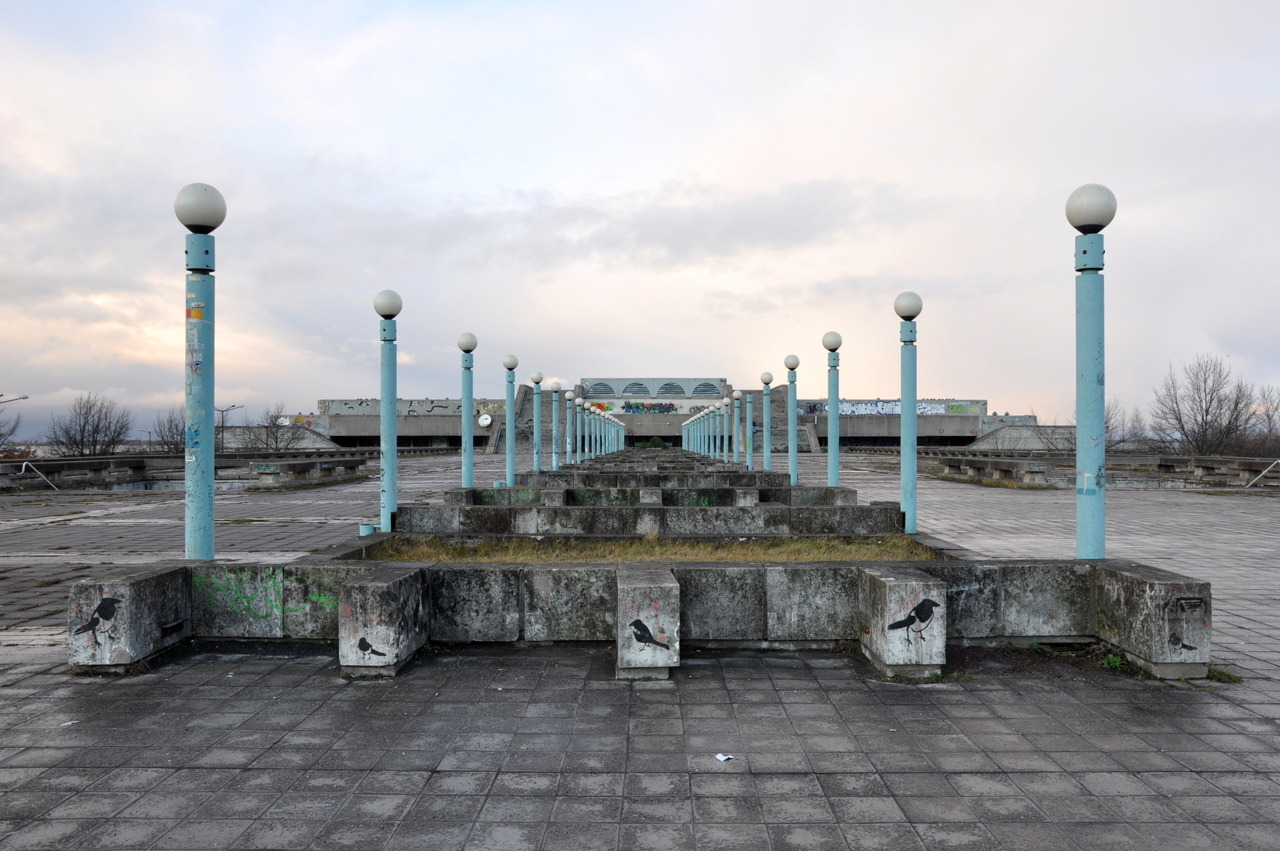 Archillect ID 402257