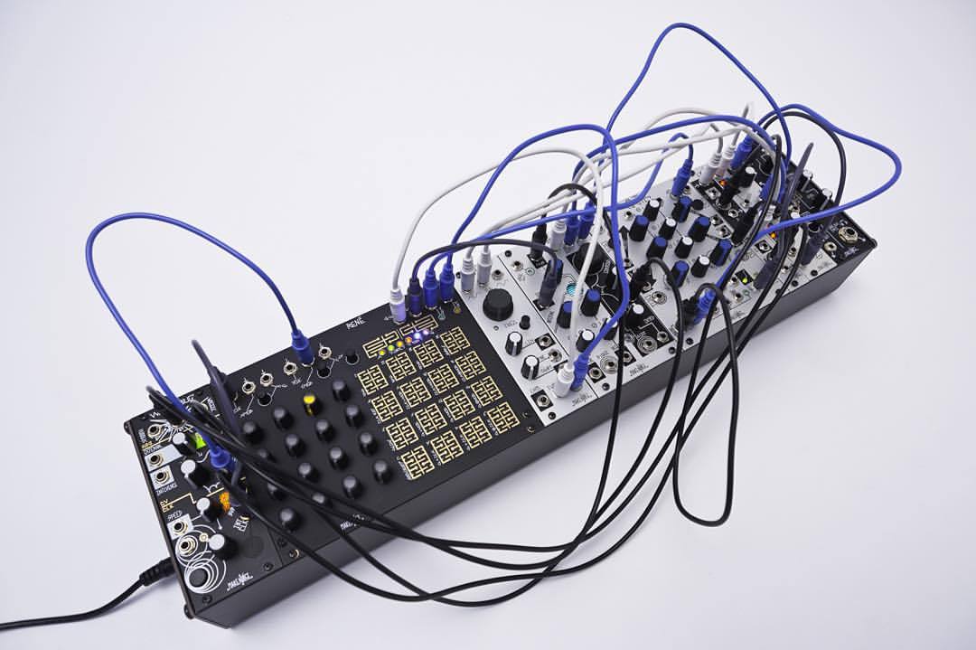 Archillect ID 402282