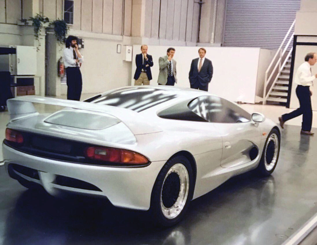 Archillect ID 402323