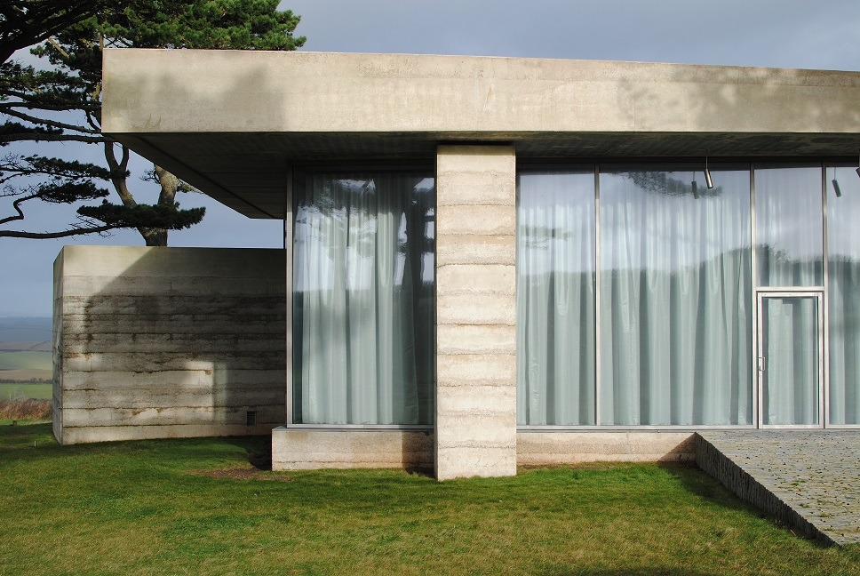 Archillect ID 402361