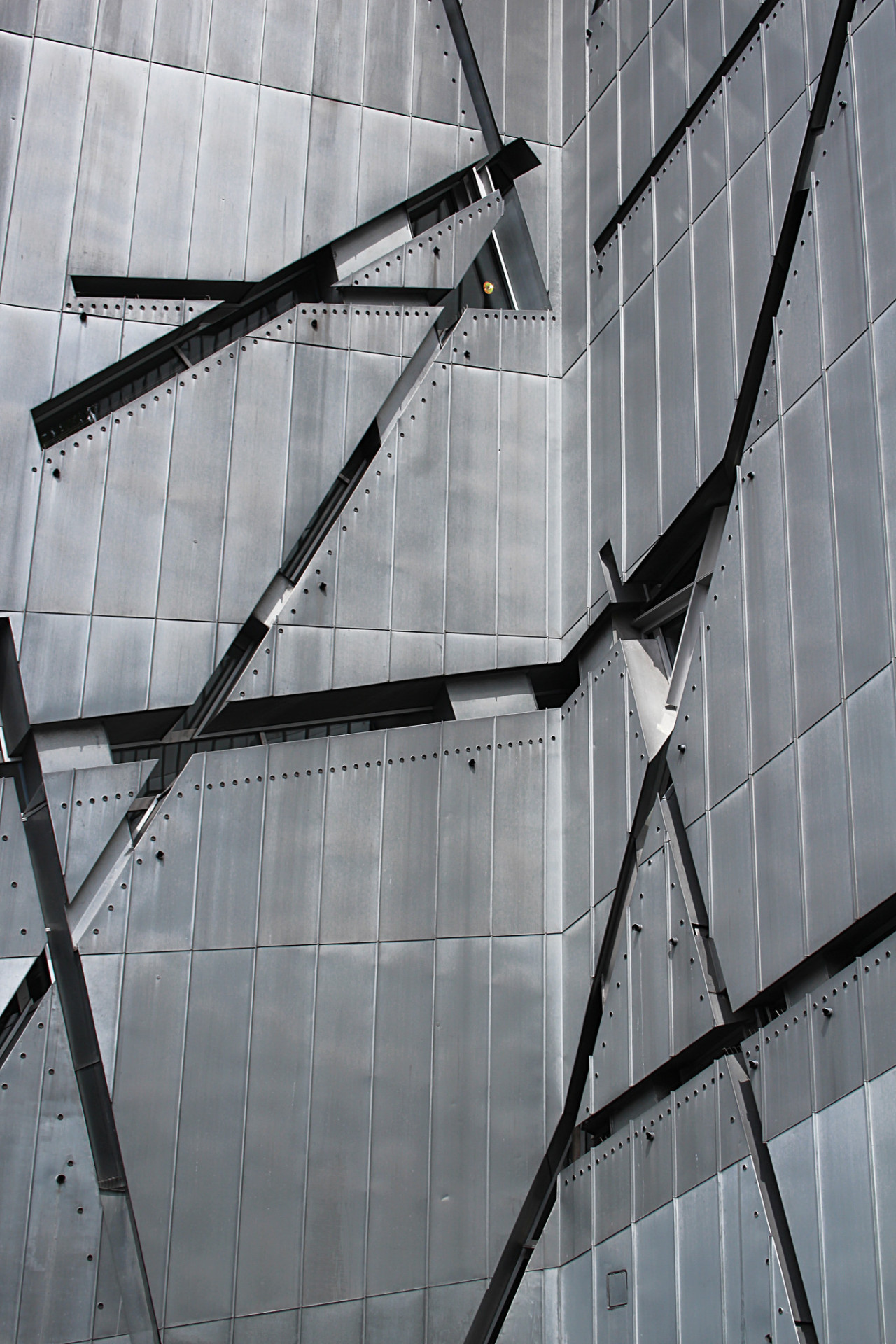 Archillect ID 402486