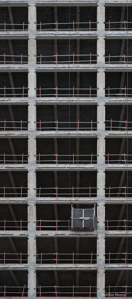 Archillect ID 402562