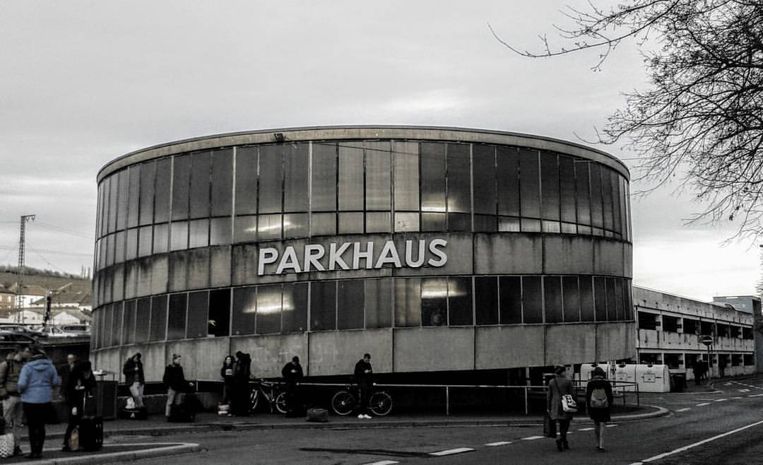 Archillect ID 402586