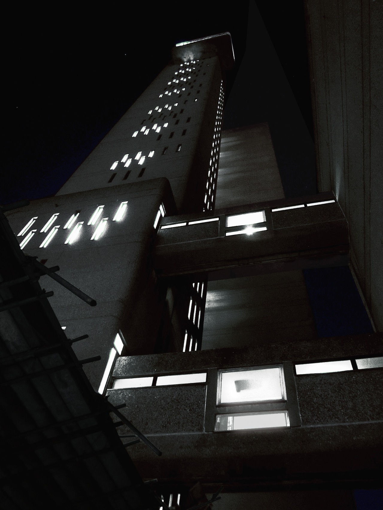 Archillect ID 402599