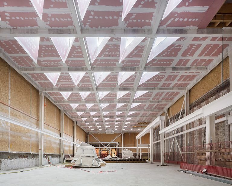 Archillect ID 402876