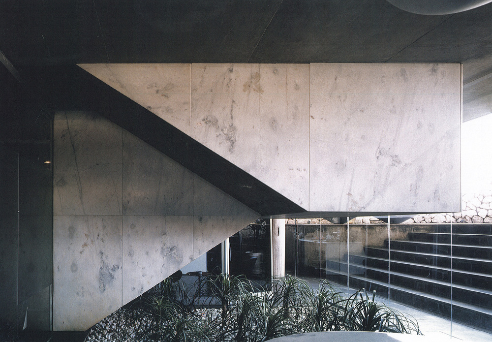 Archillect ID 402896