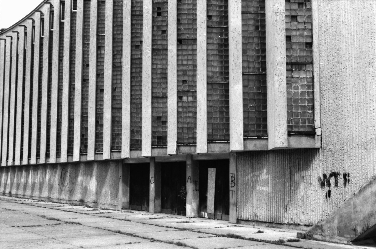 Archillect ID 402944