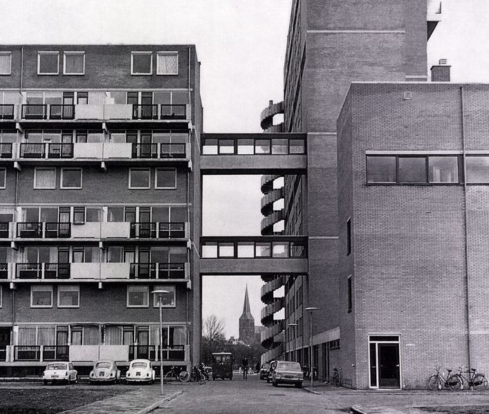 Archillect ID 402953