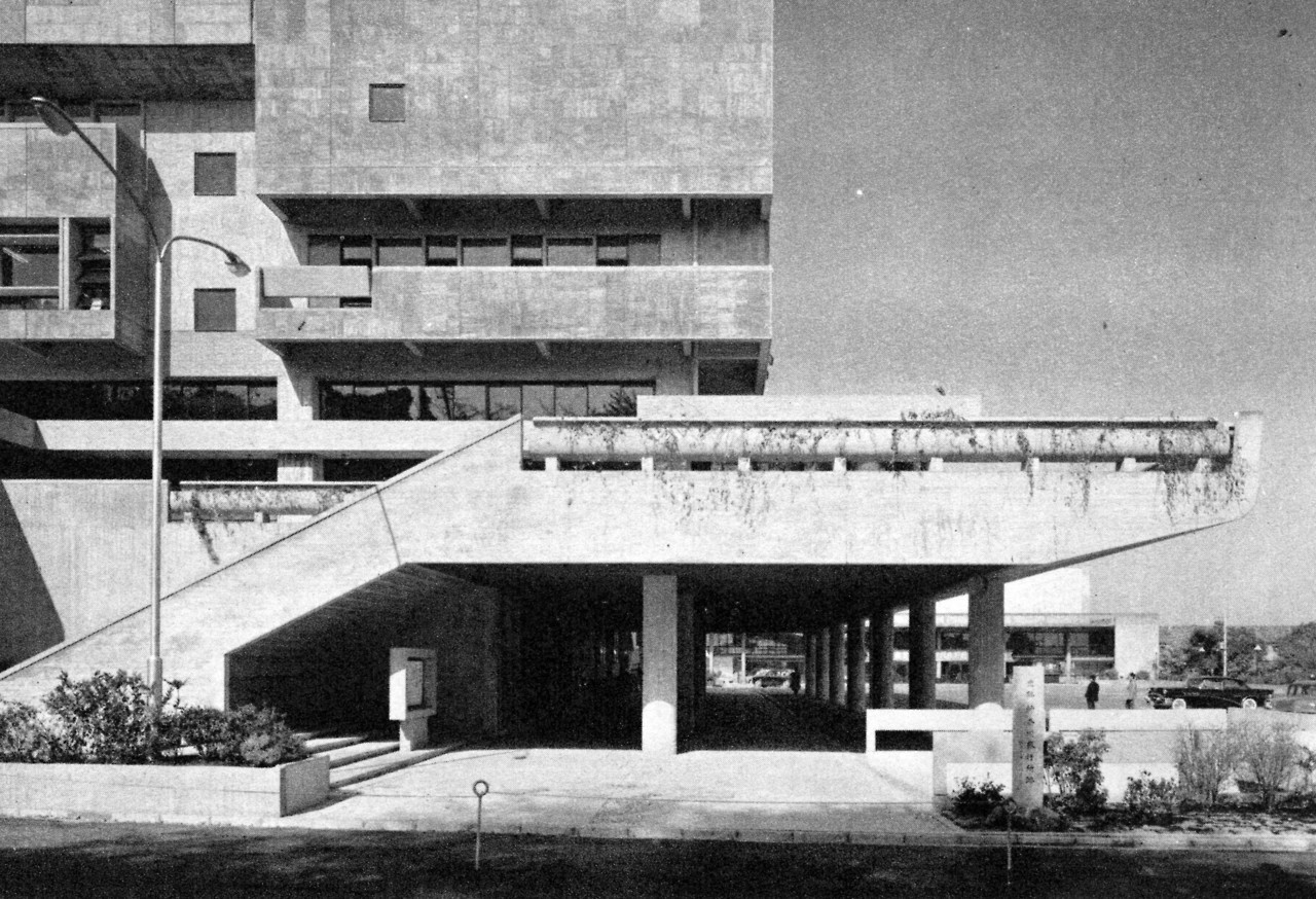 Archillect ID 402991