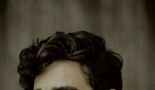 Archillect ID 403077