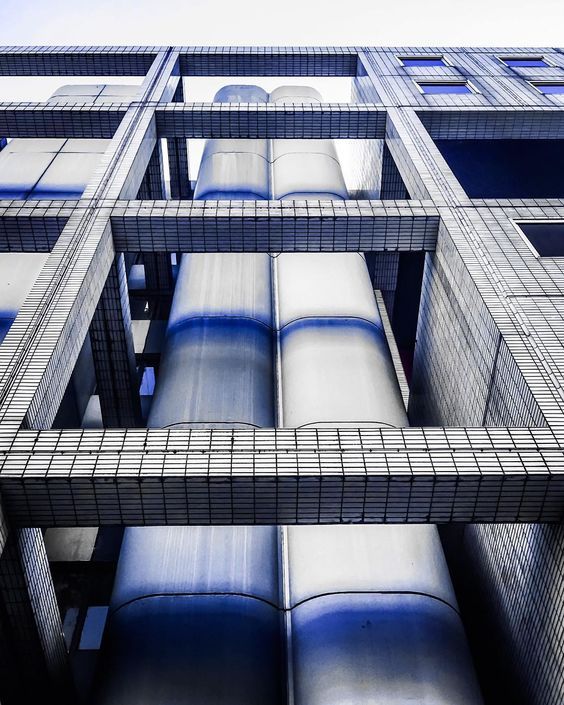 Archillect ID 403177