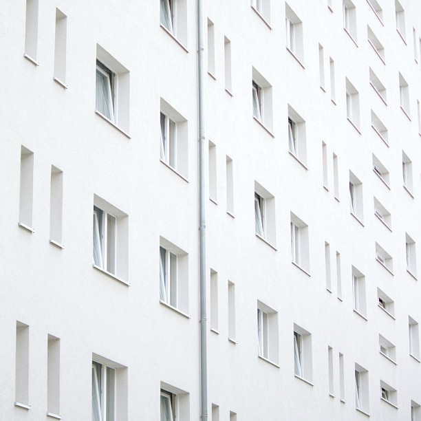 Archillect ID 403409