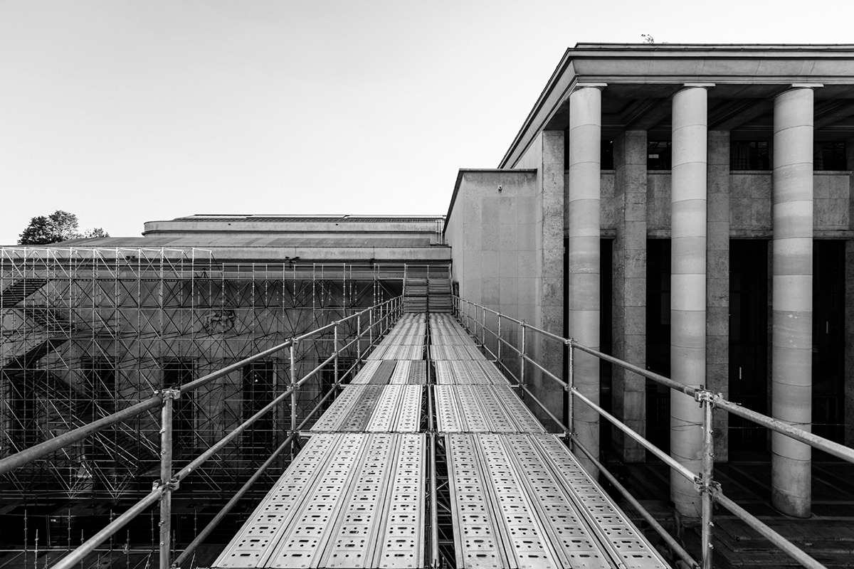 Archillect ID 403460