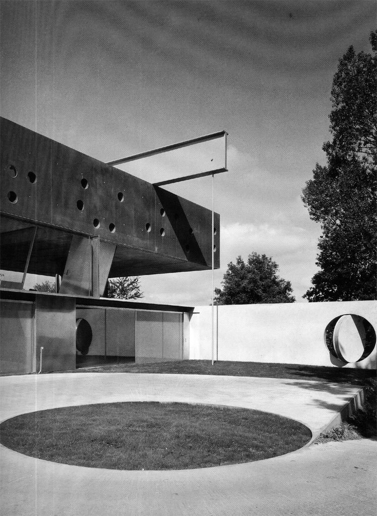 Archillect ID 403482