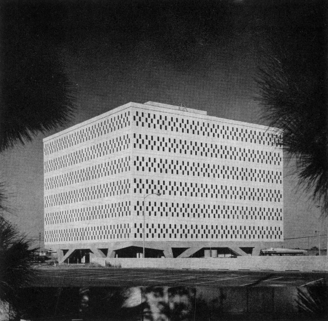 Archillect ID 403504