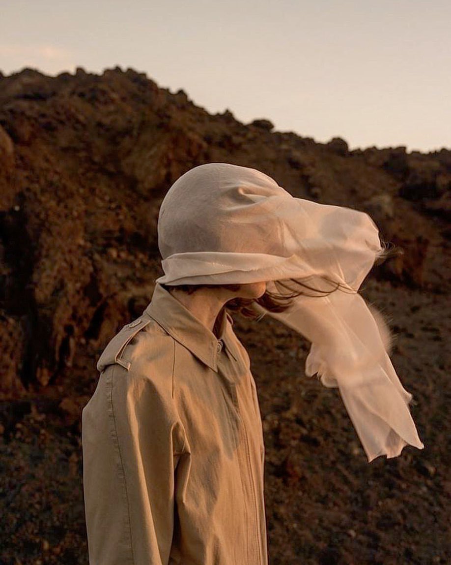 Archillect ID 403561